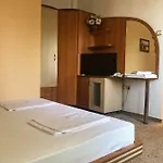 Tedi Hotel
